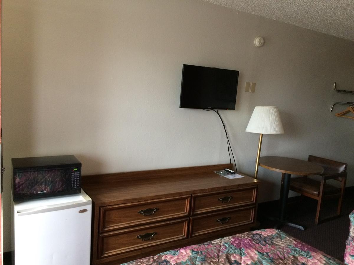 Rexdale Inn Seminole Экстерьер фото